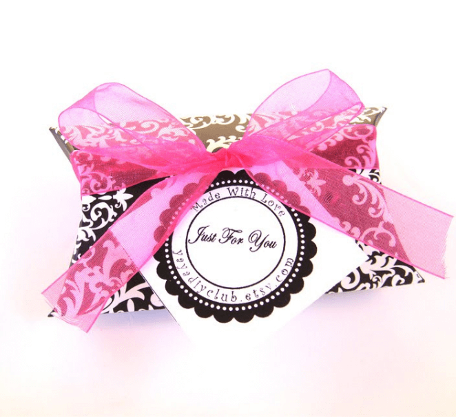 Custom-Wedding-Gift-Pillow-Boxes