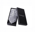 Box Packaging for Clothing